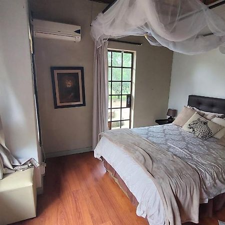 Vila Mopani Manor Marloth Park Exteriér fotografie
